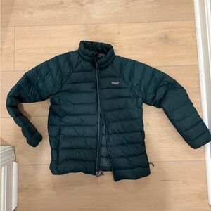Like new Patagonia Forest Green Down Sweater Puffer Jacket